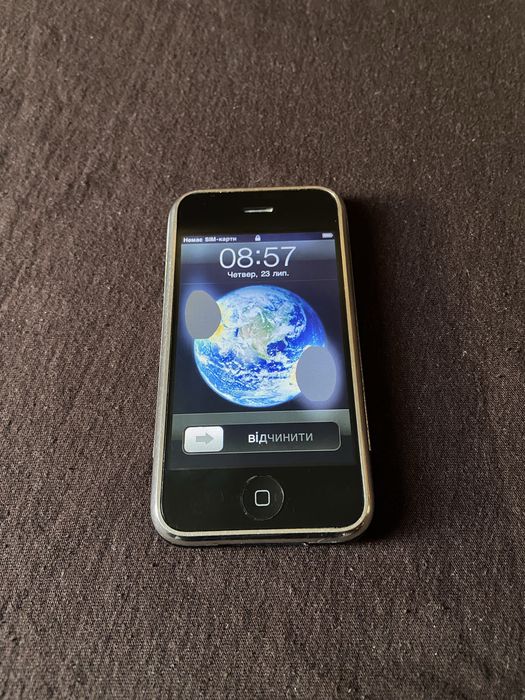 iPhone A1203 2g 16gb iOS 3.1.3 працює