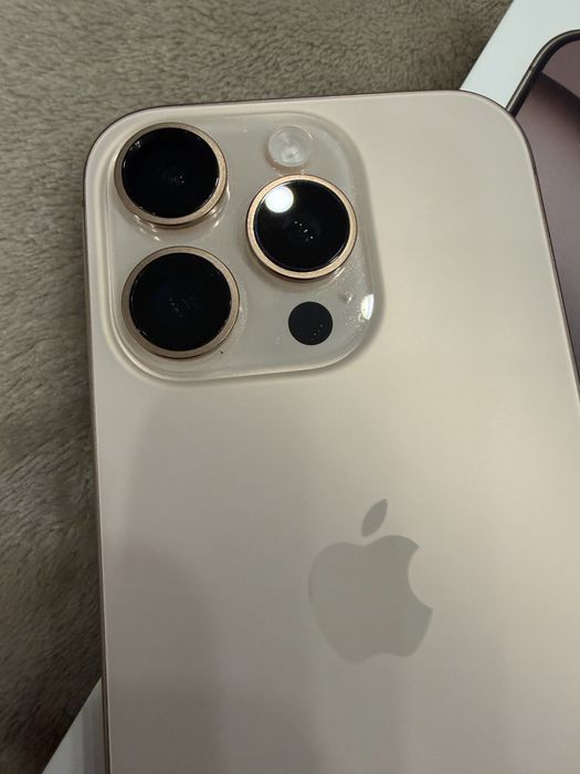 Продаю iPhone 16 Pro