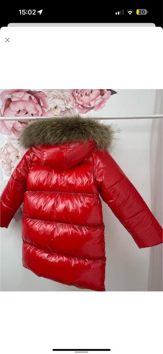 Пуховик натуральний мех дуже класний колір водонепронекний