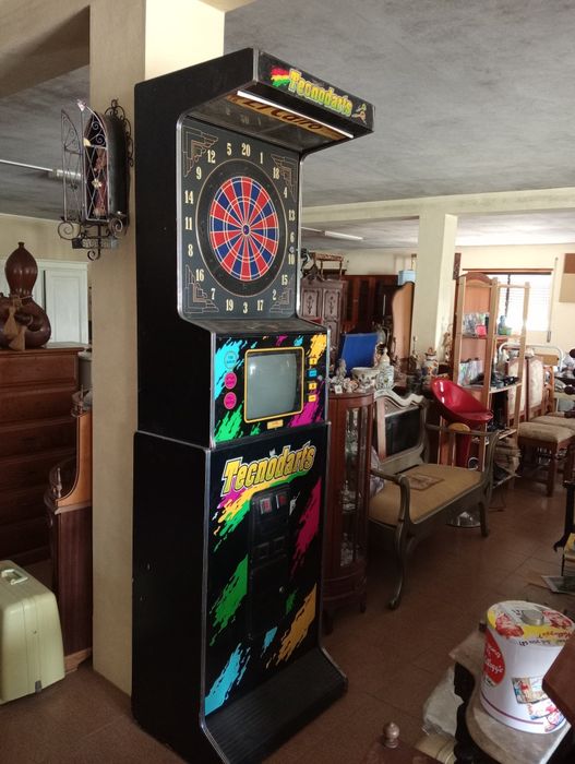 Lote de Velharias louças chaves antigas talha em barro, vasos canapé,