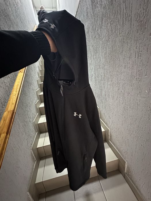 Спортивна кофта Under Armour