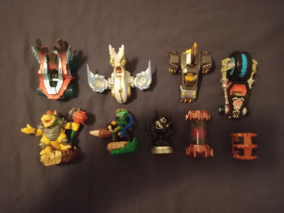 Skylanders bonecos e portais