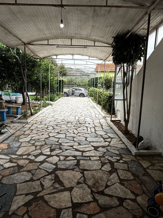 Alugo garagem ou espaco para armazem Olival basto