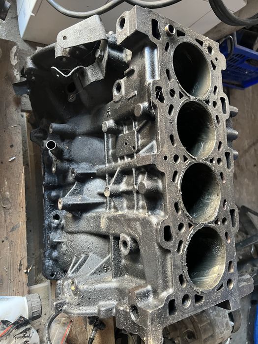 Blok Silnika Renault Master III 19164R wał, tłoki