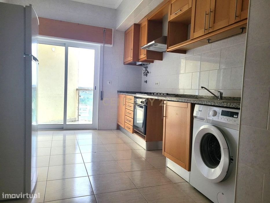 Apartamento T2 — Azambuja, Lisboa