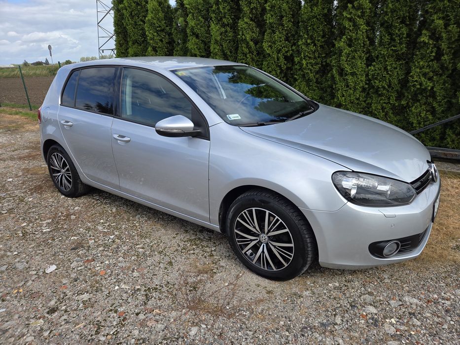 Volkswagen Golf 1.6 TDI 105 KM