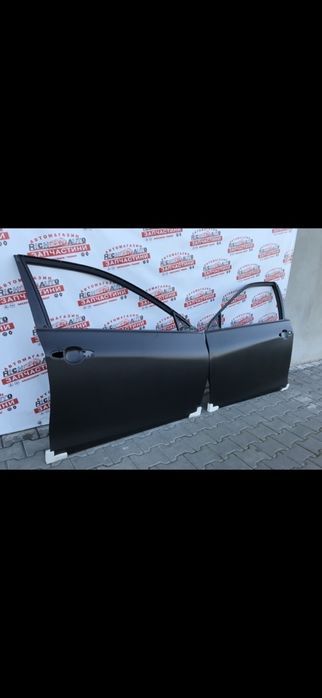 Дверка дверь передняя задняя Toyota Camry 55 USA