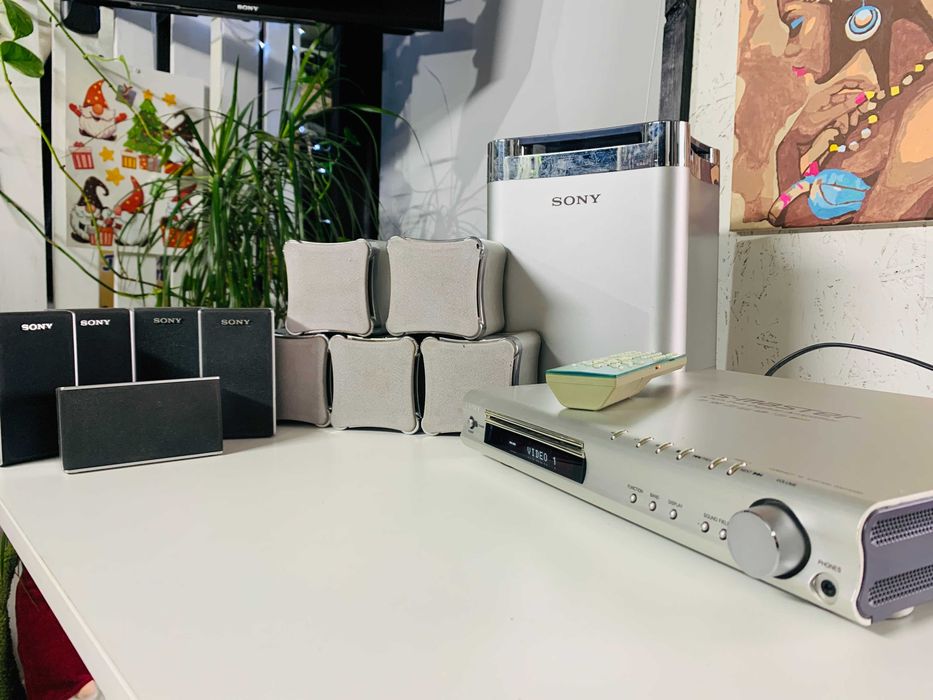 Домашній кінотеатр Sony DAV-S550 (5.1) (Повний комплект)