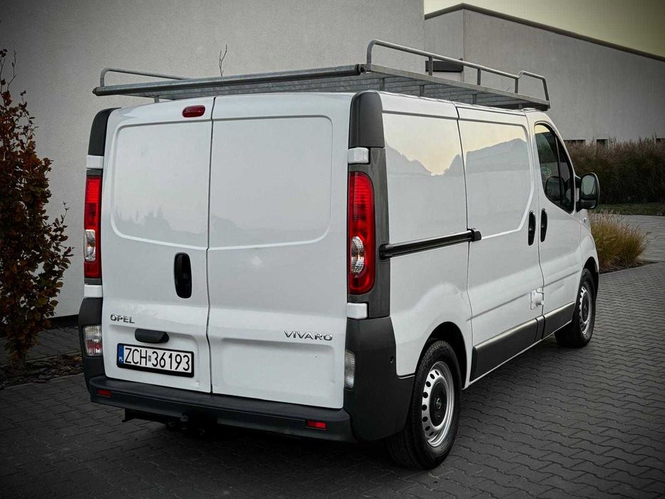 Opel Vivaro 2.0 CDTI • 114 KM • Klimatyzacja • HAK • 3 Osoby •