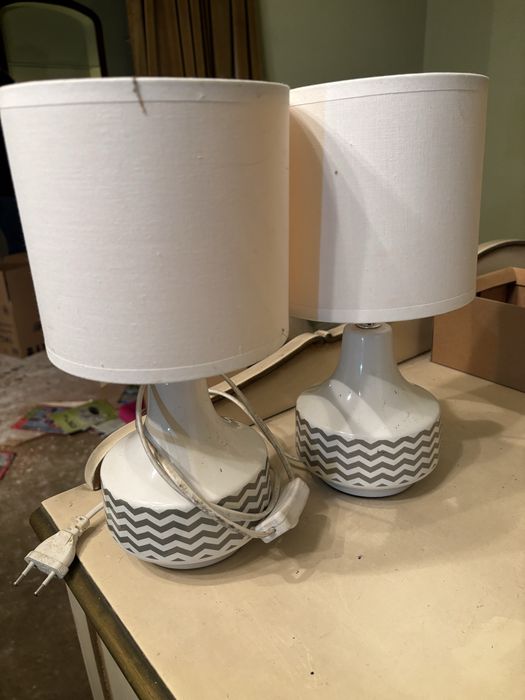 2 Candeeiros de mesa