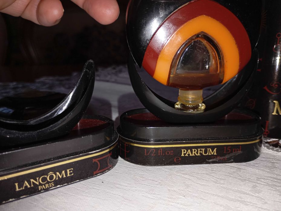 Вінтажні жіночі парфуми Magie noire від Lancome