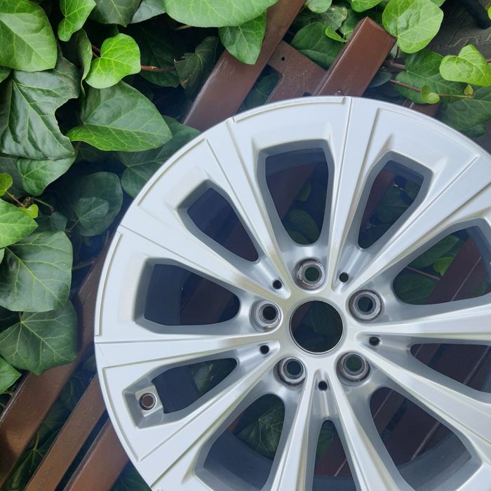 Felga 17cali 5x112 7.5j et30 oryginal BMW G30 G31 Ładna