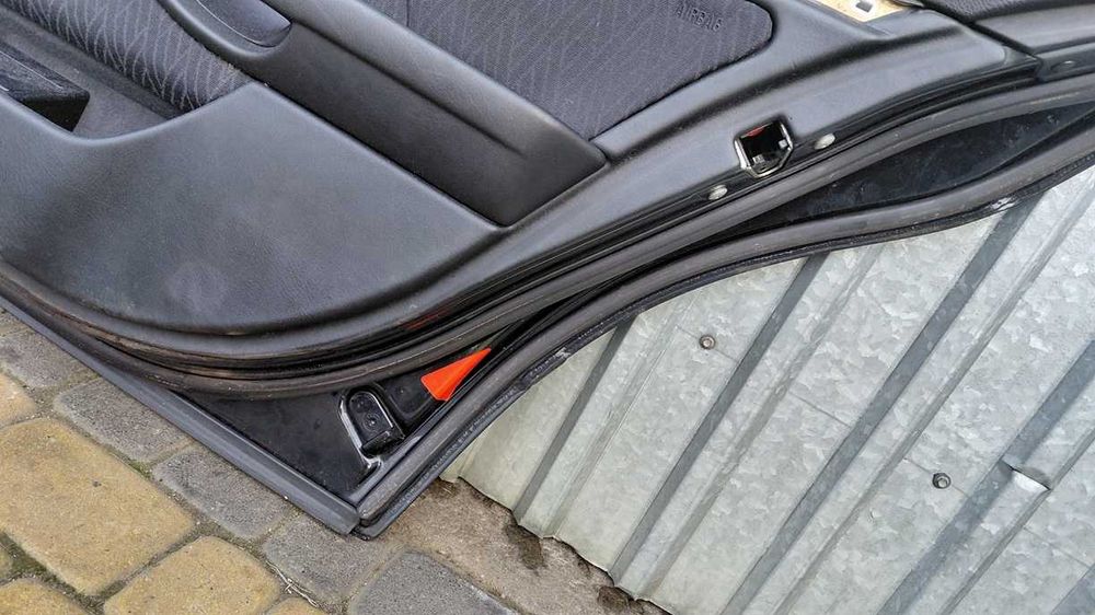 Drzwi prawy tył bmw e39 kombi touring black sapphire metallic 475/9