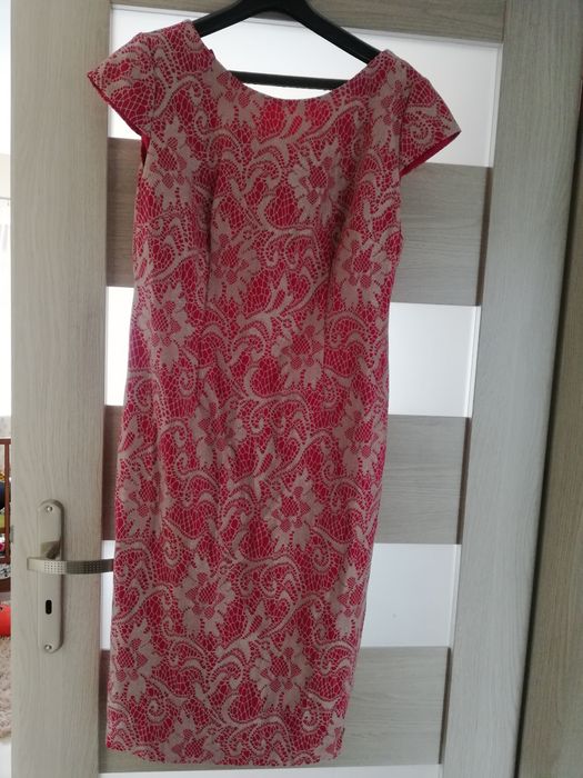 Sukienka z koronką fuksja 42