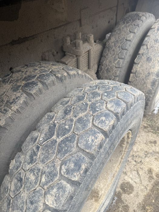 Грузовик самосвал