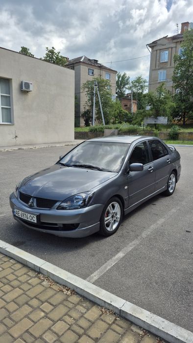 Продам Mitsubishi Lancer 9 2.0 4й газ механика 2006г