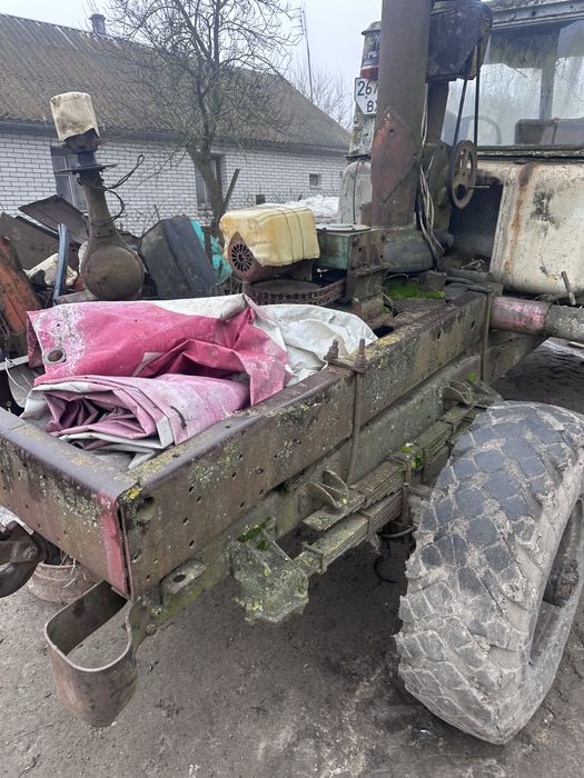 Продам Трактор з краном