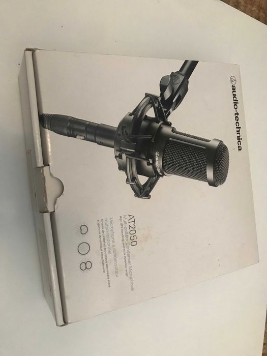 Audio Technica AT2050 Multi-pattern Microfone