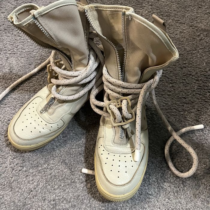 Продам кеди високі Nike