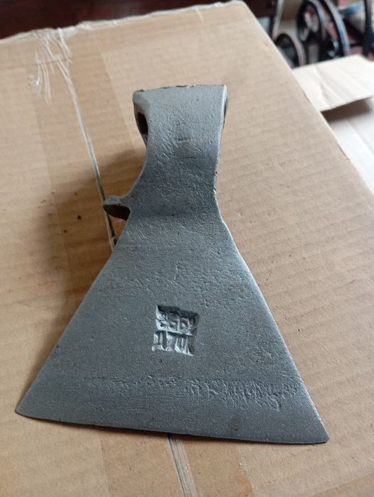 Стародавні сокири