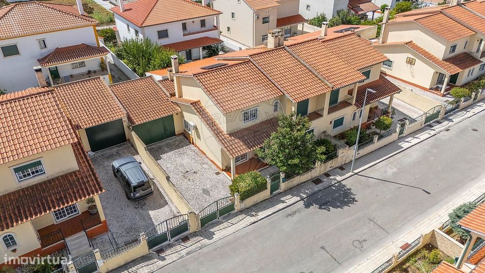 Moradia T5 para venda