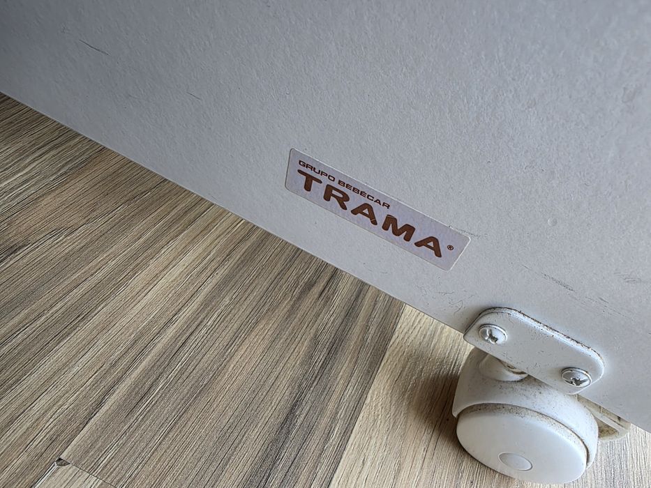 Berço TRAMA + colchão KRUMMELUR