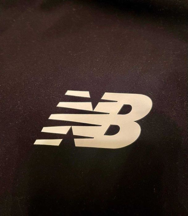 Куртка New Balance L