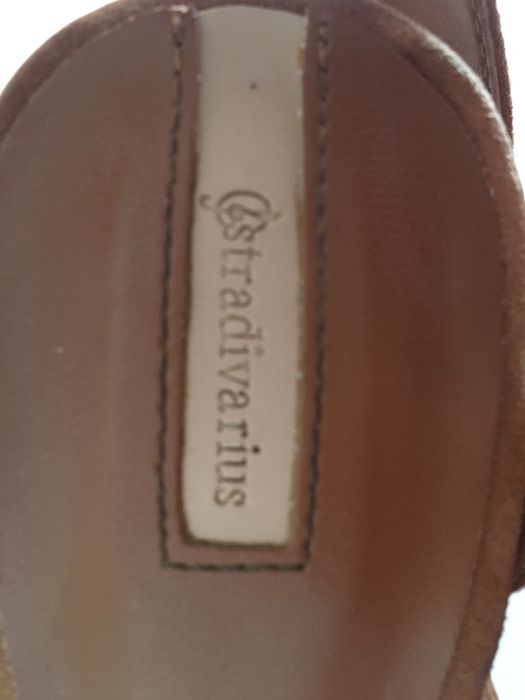Sandalias Stradivarius 35