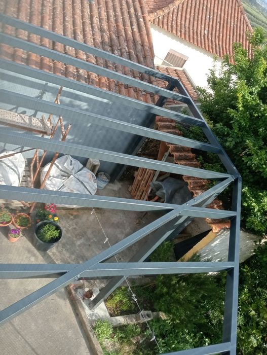 Fabrico de portões em ferro e restauração