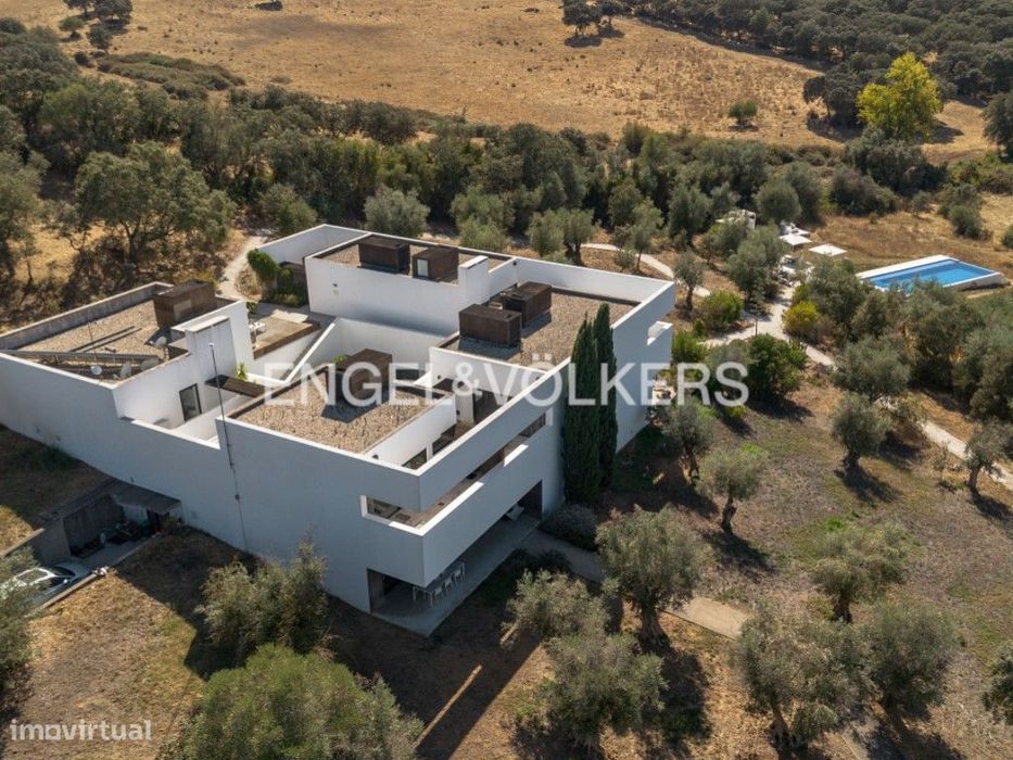 Hotel de Excelencia com Prémio Michelin 2025 em Arraiolos