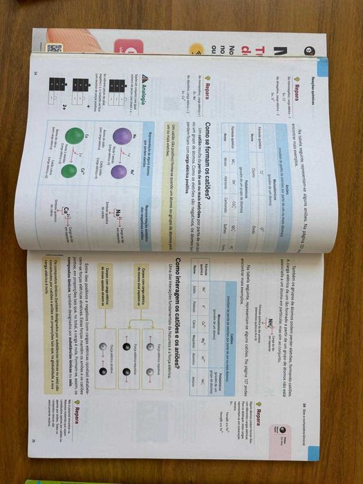 Livros escolares / Manuais e cadernos 8º ano - inglês, matematica, portugues,  e todas as outras disciplinas / Salesianos