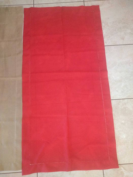 2 nowe bieżniki czerwony i cappuccino  117x58cm