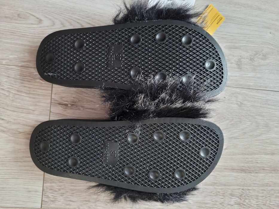 Klapki damskie z futerkiem r.37