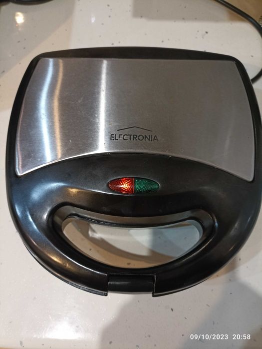 Sanduicheira Tostadeira Electronia