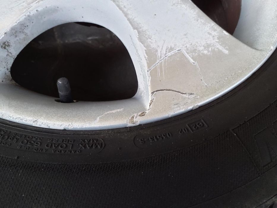 Jantes Nissan R16 Com Pneus 205/60 Furação 5X114.3