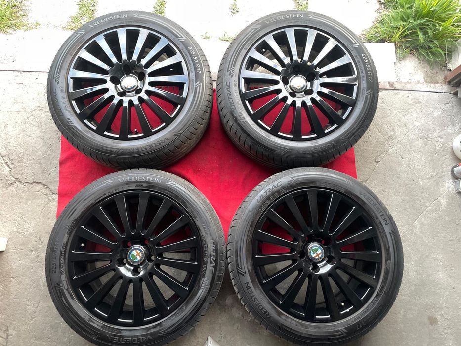 Oryginalne felgi aluminiowr 17” dla Alfa Romeo + opony