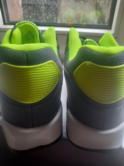 Nowe buty sportowe roz 44