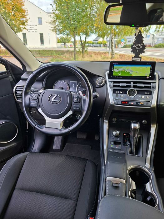 Samochód Osobowy Lexus NX 300