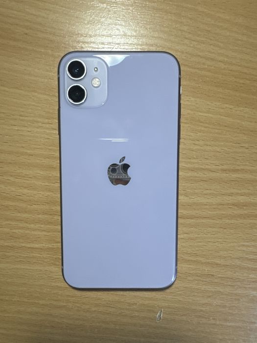Айфон 11 продаю