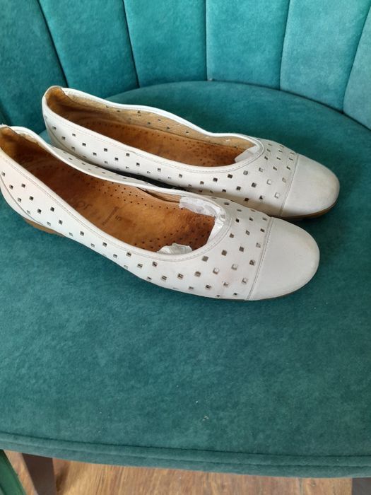 Ażurowe balerinki Gabor