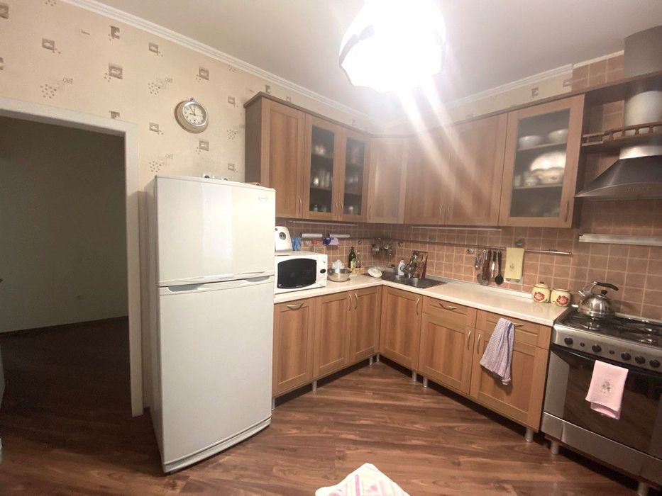 Будинок Вул.Рядова, 234/77/11 Ділянка – 779 м2 Зупинка  Гвардійська.