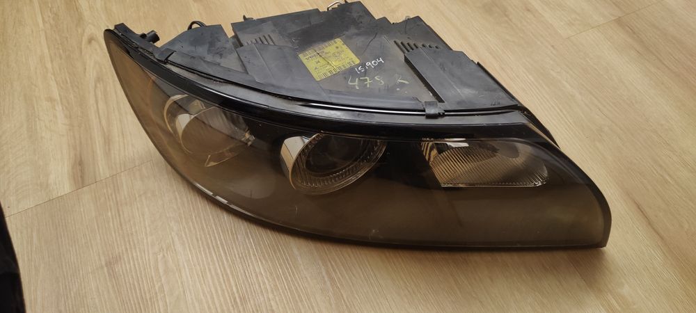 Farol  Volvo S40