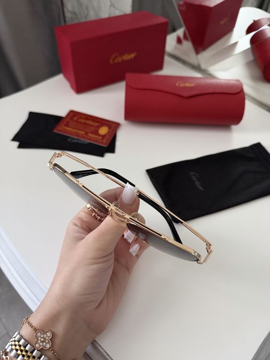Солнцезащитные очки cartier полный комплект черные капля
