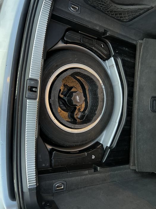 Audi a4b7 2,0 бензин