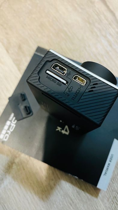 Go Pro Hero 4 com acessórios