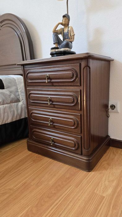 Quarto em cerejeira maciça