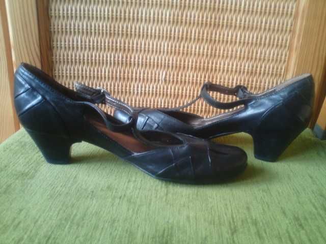 Vintage - Czółenka na obcasach skóra CLARKS r. 39