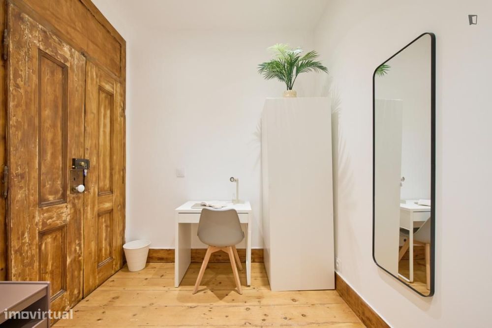 Quarto - localizado em Avenida da Liberdade Lisbon