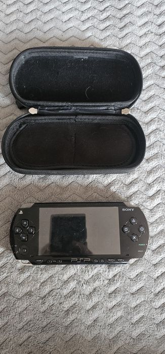 PSP wraz z futerałem