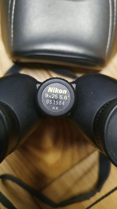 Японський міні бінокль Nikon Travelite V 9x25